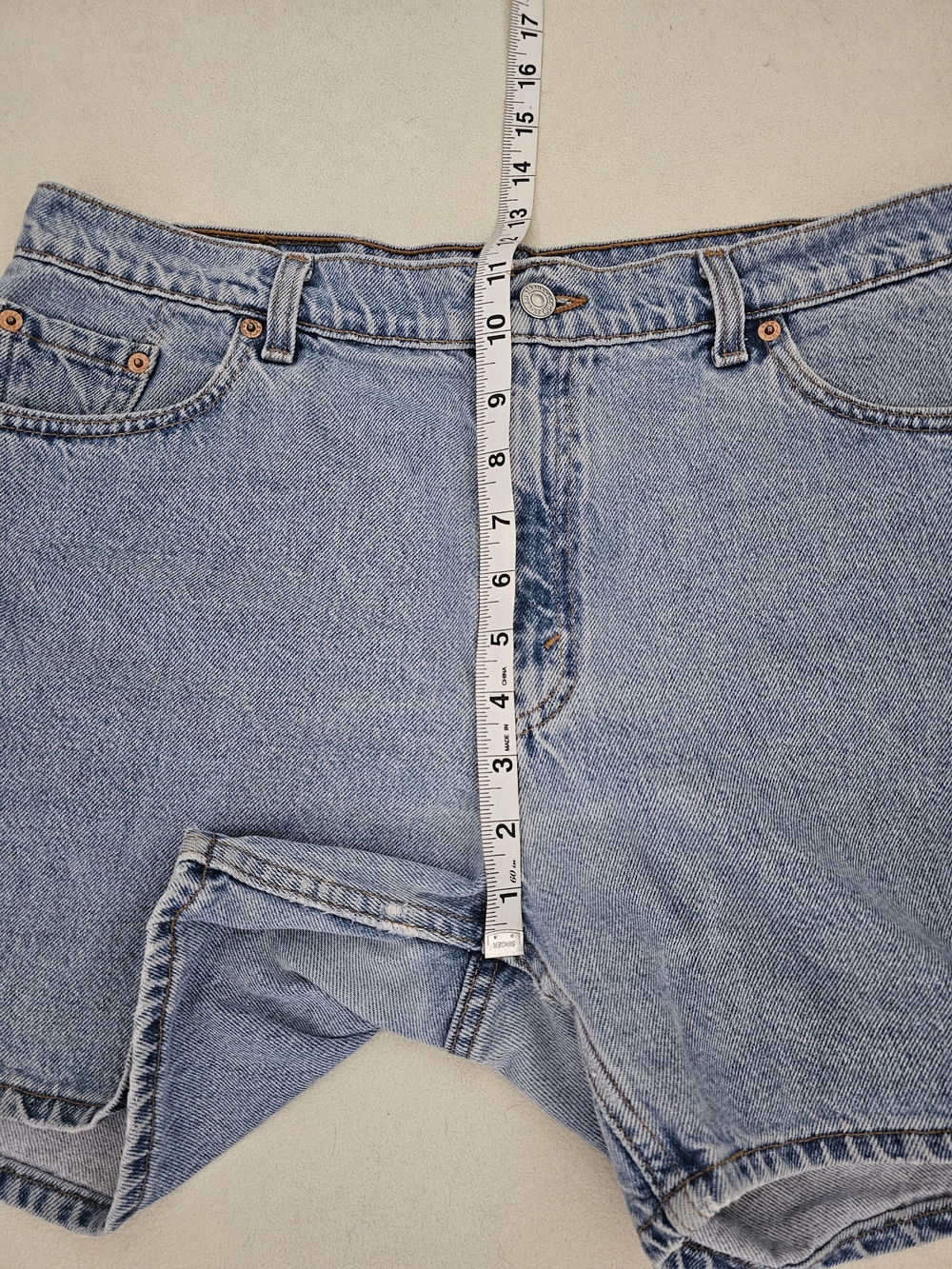 PERFECT CONDITION VINTAGE LEVI'S Light Blue Denim Wms Shorts 100% Cotton Sz 14 R - Picture 5 of 11